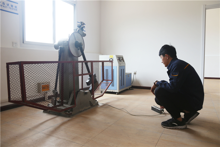 沖擊試驗(yàn)機(jī)